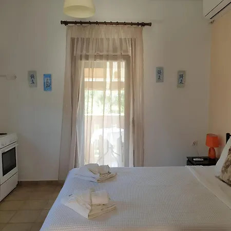 Aroma Studios And Apartments Vourvourou Kamer foto